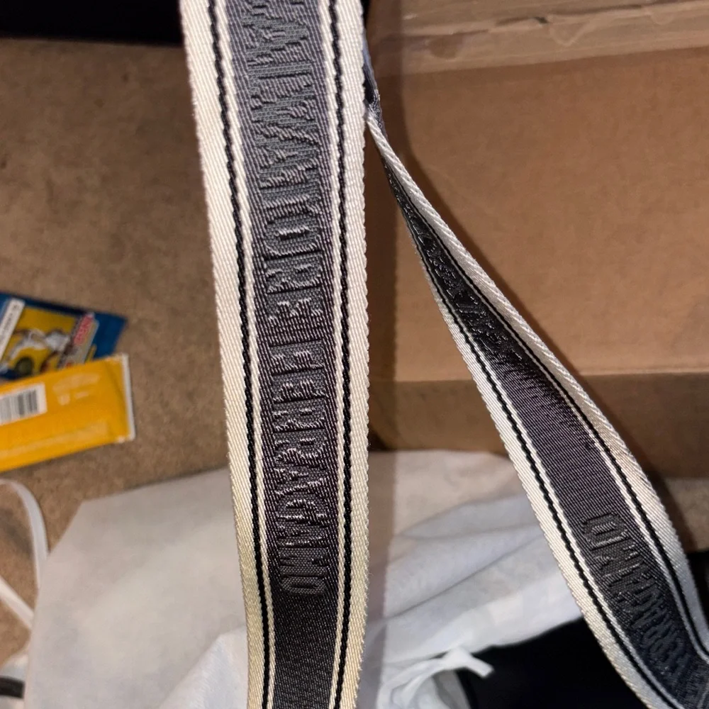 Men’s Salvatore Ferragamo black messenger (unisex)